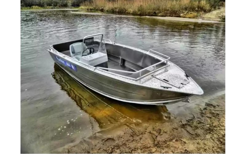 Алюминиевая лодка 460 worldcraft