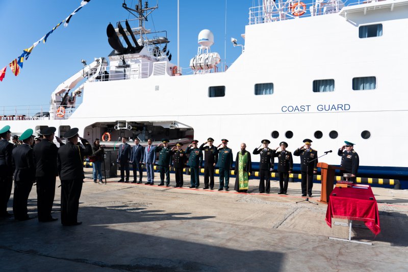 Пограничный патрульный корабль «Адмирал Угрюмов» проекта 22120