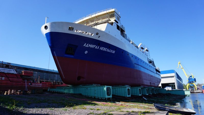 Судно Адмирал Невельской грузопассажирское
