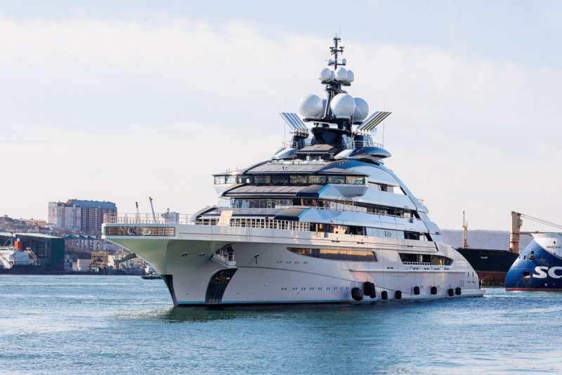 Яхта Норд во Владивостоке