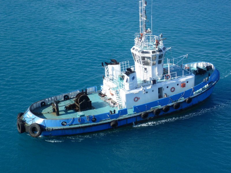 Морской портовый буксир