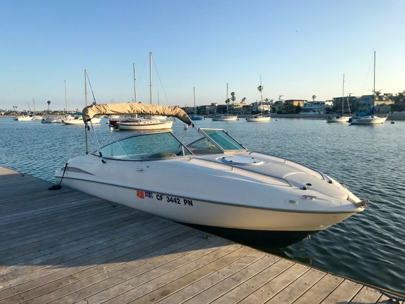 Maxum 2000