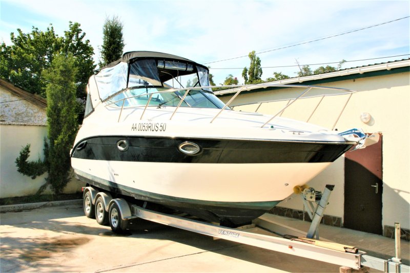 Катер Maxum 3000 SCR