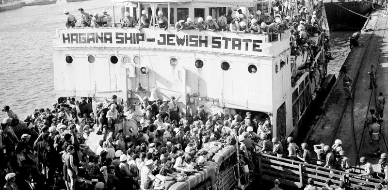 Еврейские беженцы в Палестине на корабле