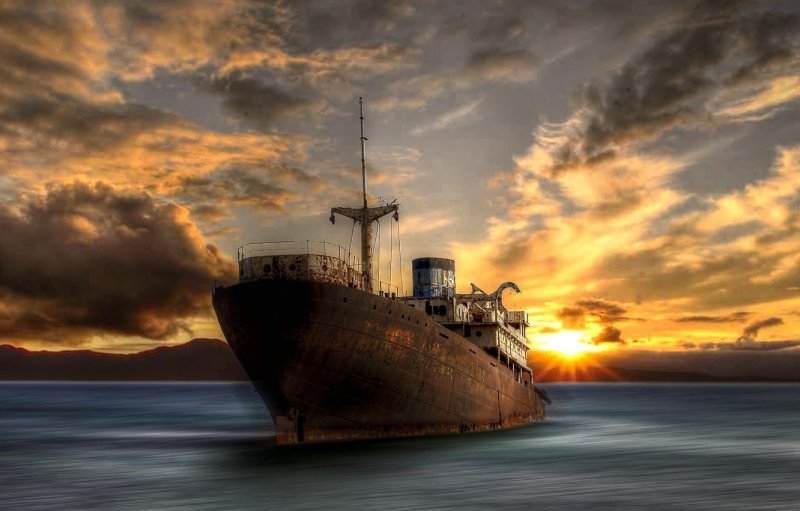 Корабль фото