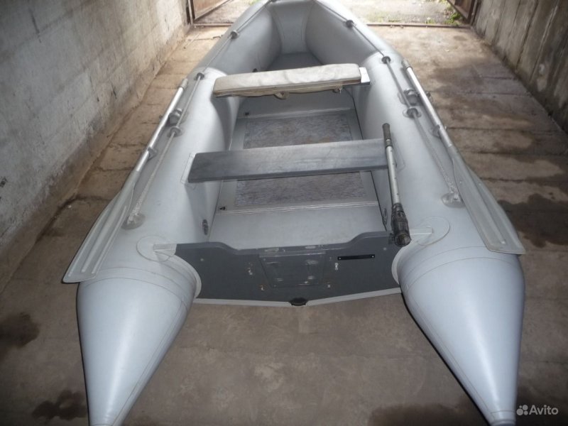 Лодка ПВХ Brig 330
