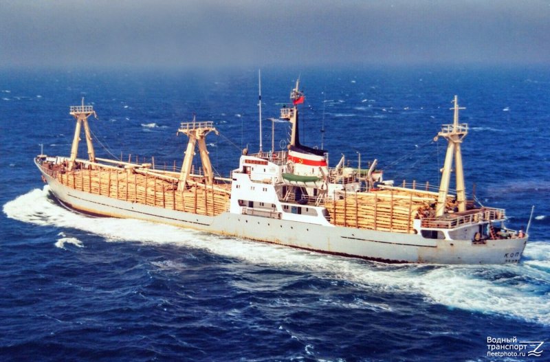 Лесовозы Балтийского морского пароходства