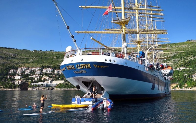 Парусник Star Clipper
