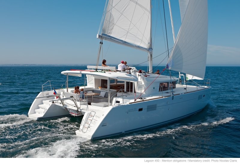 Яхта Lagoon 450
