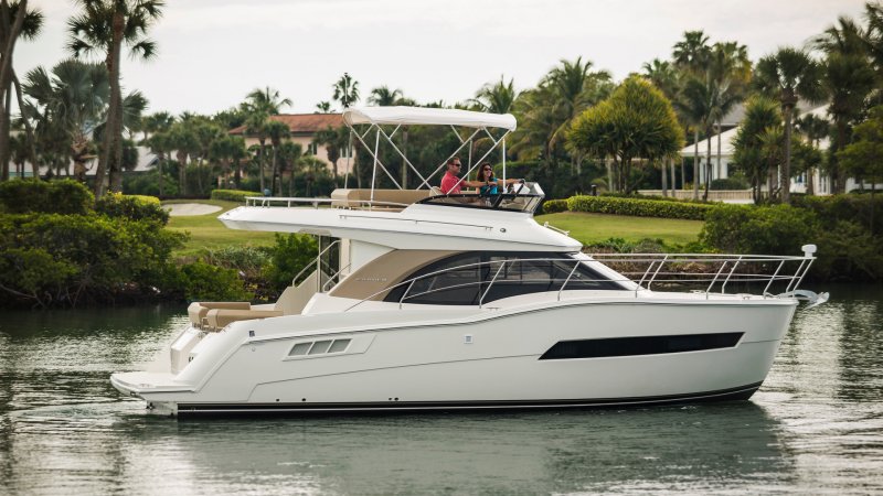Яхта Carver 34