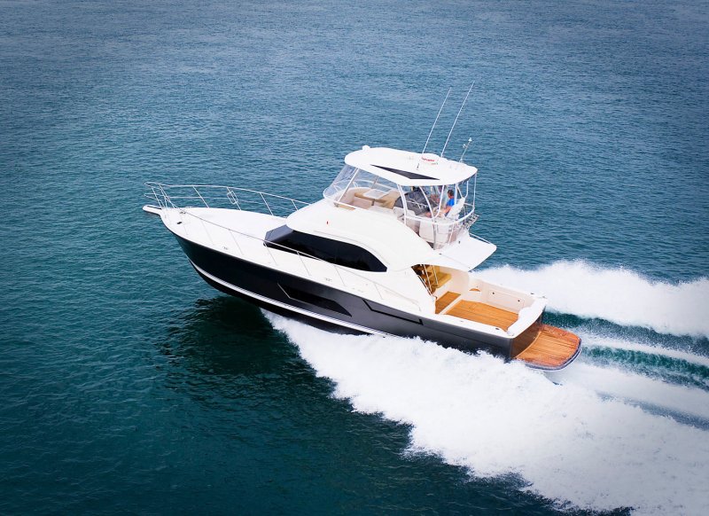 Riviera 57 Flybridge