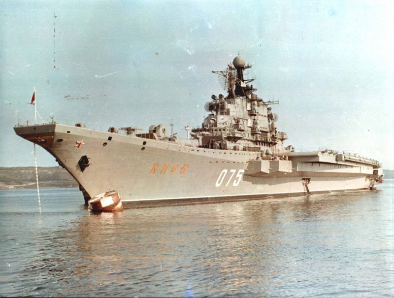 ТАКР пр.1143 "Минск"