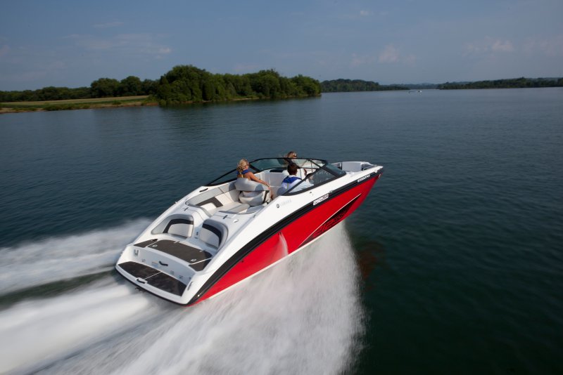 Катер Yamaha ss212