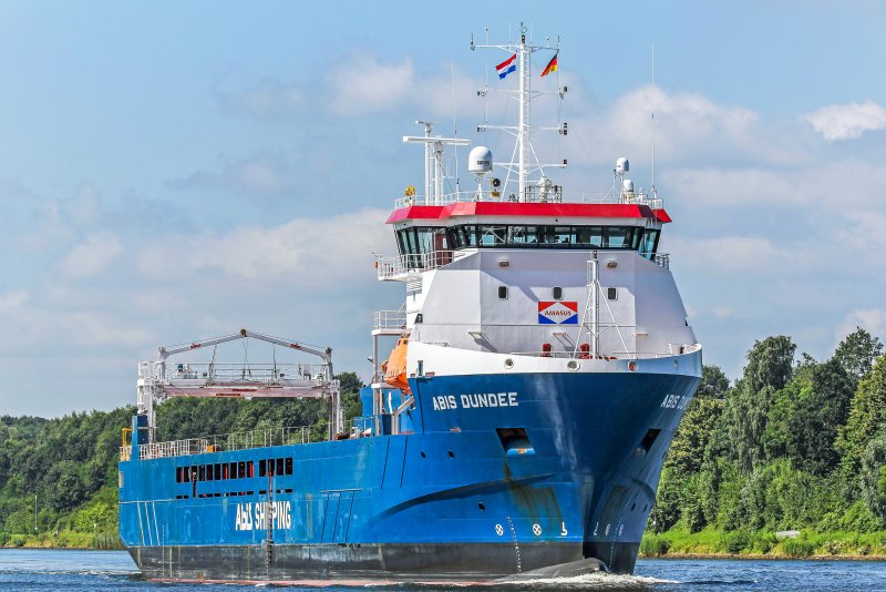 Тр-3000 судно