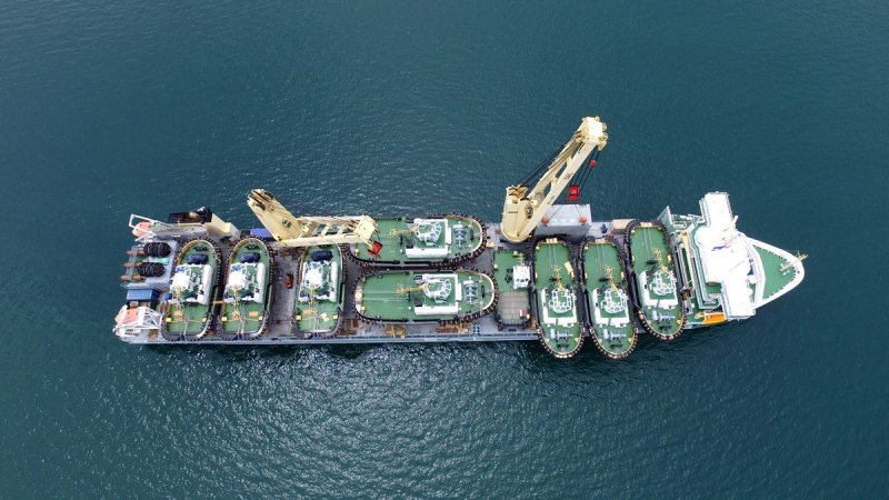 Heavy Lift судно
