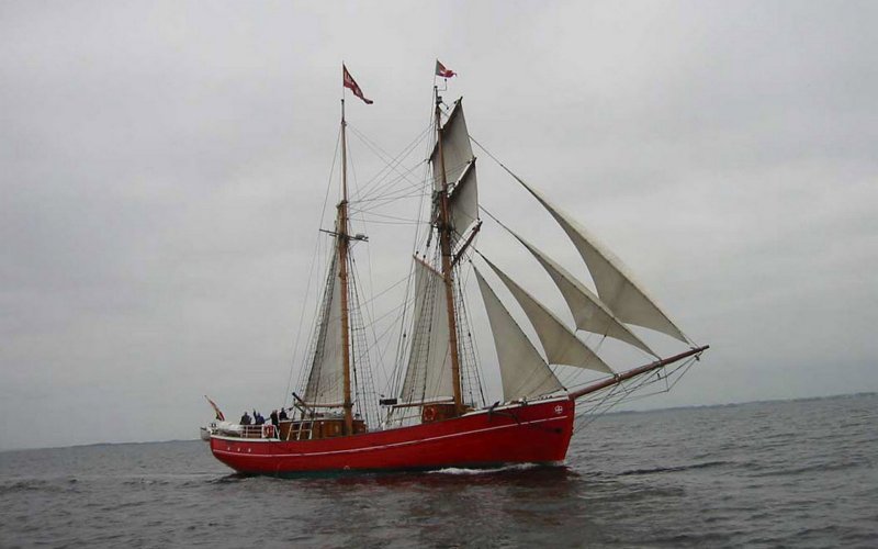 Парусное судно (Sailing Vessel)