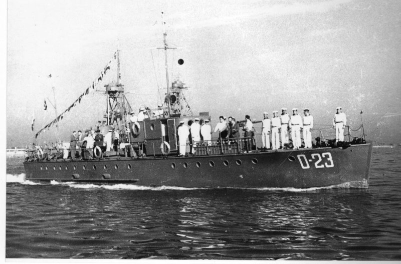 Малый охотник за подводными лодками МО-4