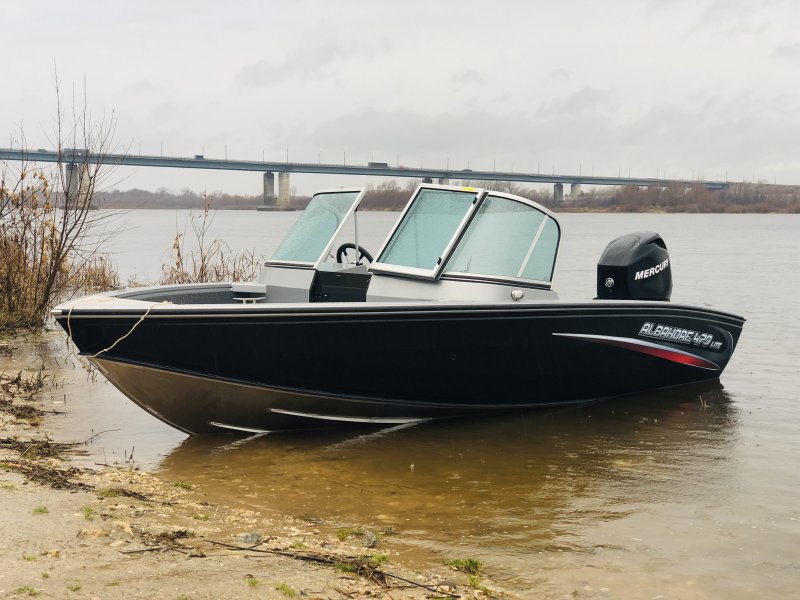 Катер Albakore 680 Fish