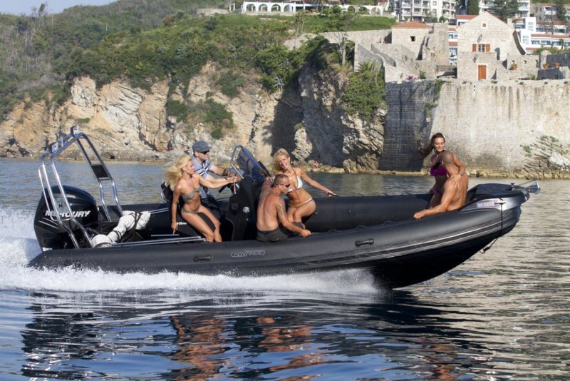 Лодка РИБ для моря