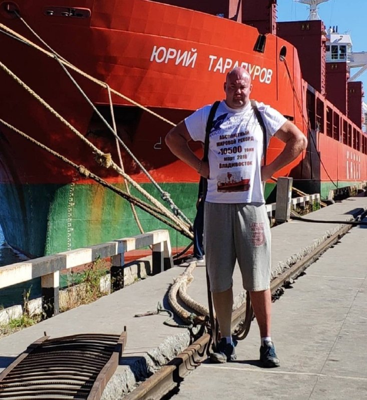 Иван Савкин пауэрлифтер