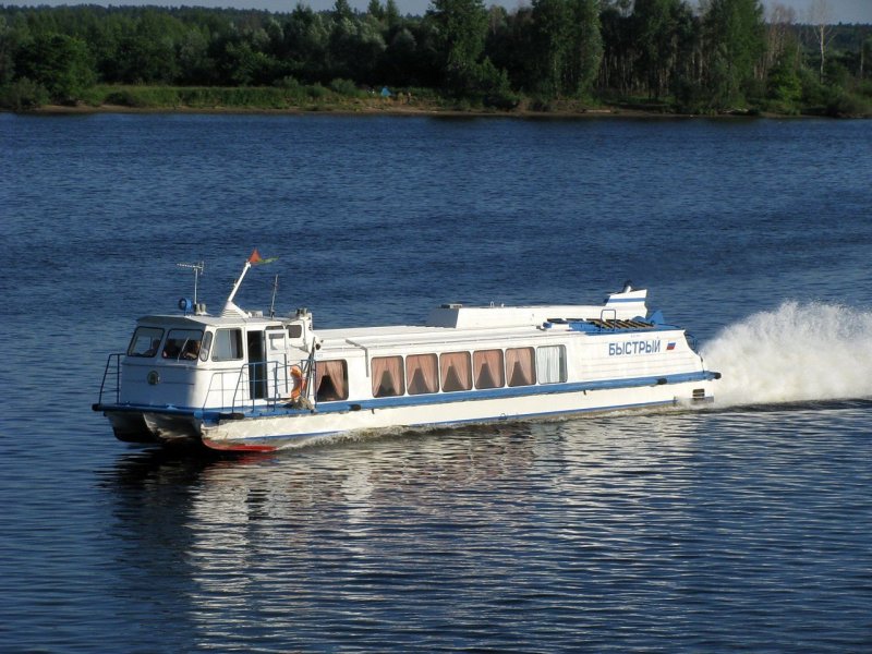 Теплоход Заря Хабаровск