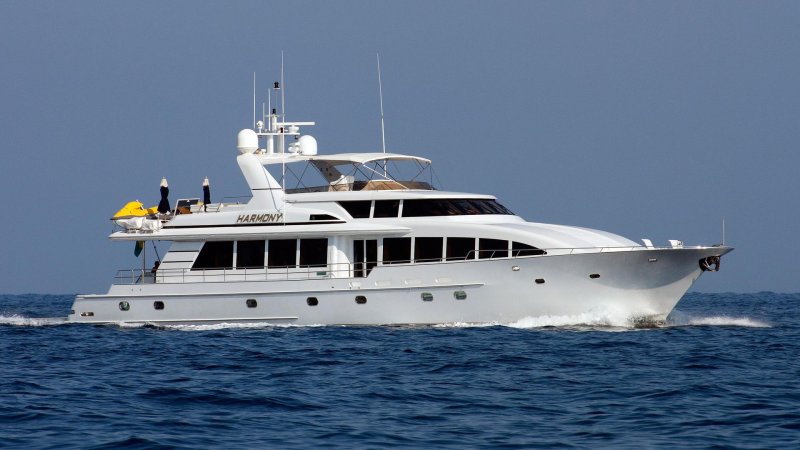 Harmony III моторная яхта