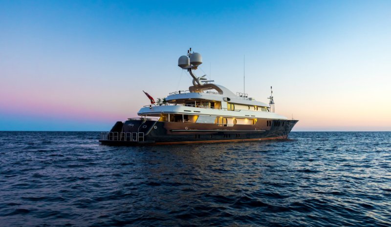 Benetti se77antasette
