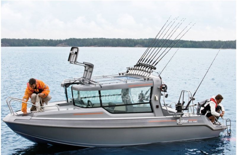 Финский катер Buster XXL AWC