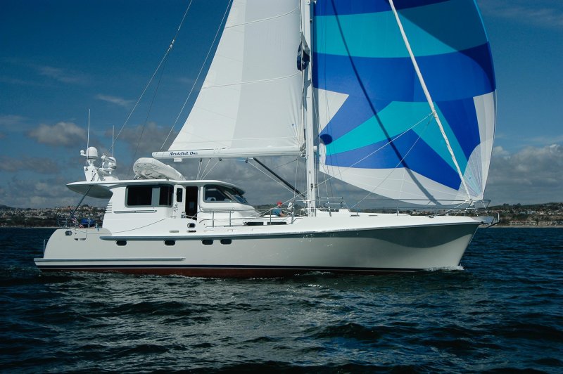 Мотосейлер Nordhavn 56