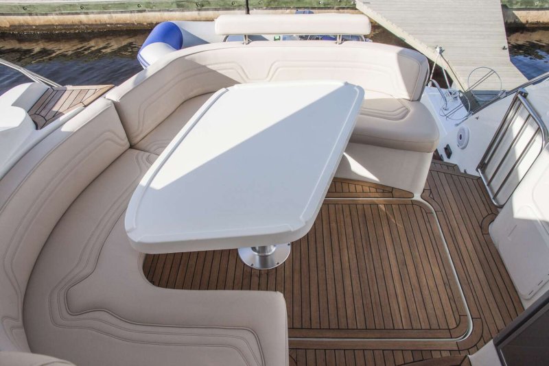 Катер Sport Cruiser Velvette 41 Evolution