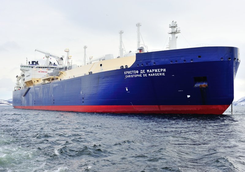 Судно Кристоф де Маржери газовоз