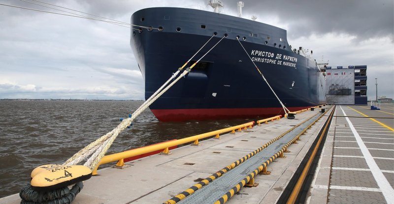 Судно Кристоф де Маржери газовоз