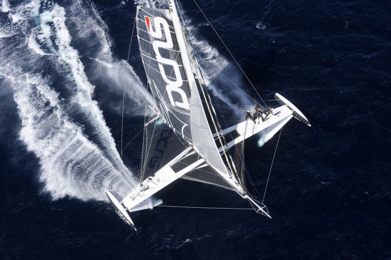 Самый быстрый парусник в мире Hydroptere