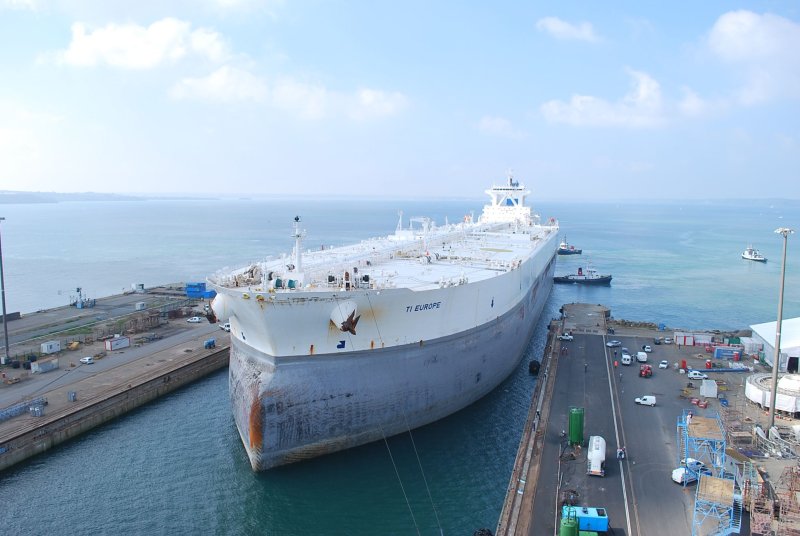 FSO Asia танкер