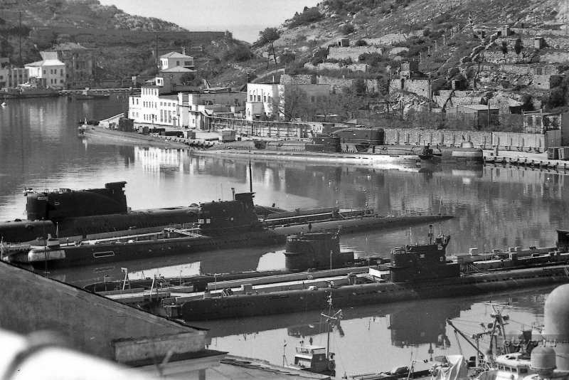 Балаклавская бухта подводные лодки
