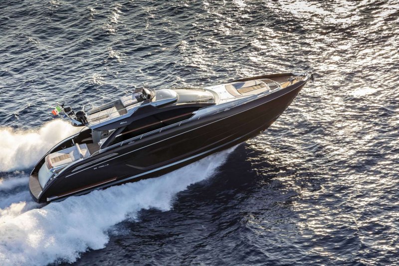 Riva 66 Ribelle Luxury Yacht