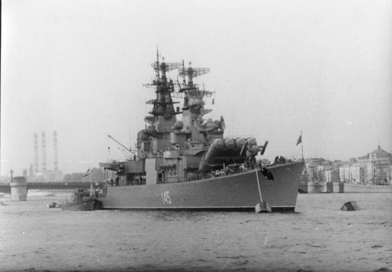 Корабль Грозный 1988