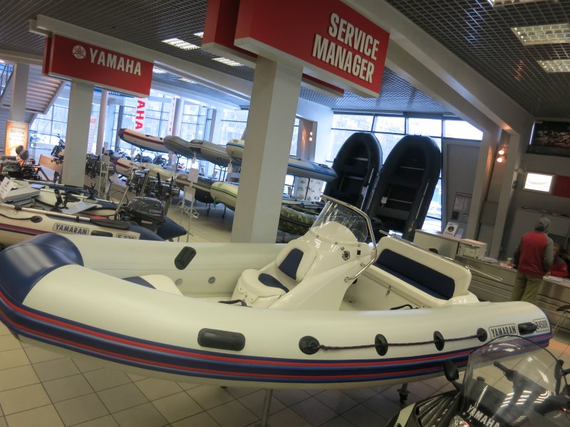 Лодка РИБ Yamaran b390r