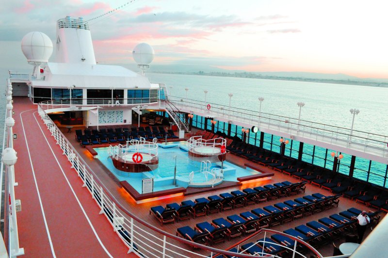 Azamara круизный лайнер внутри