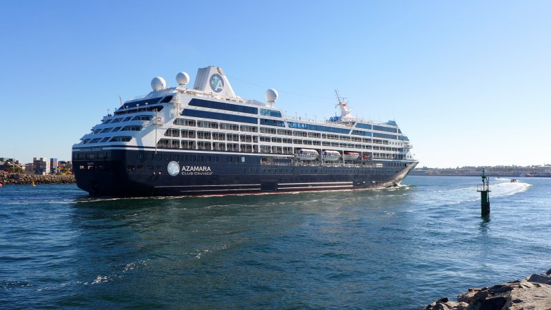 Корабль Azamara осадка