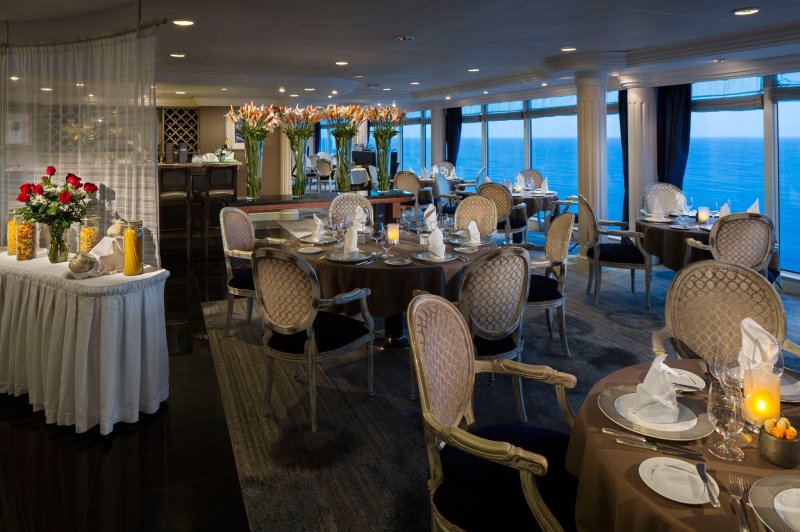 Azamara Quest каюта