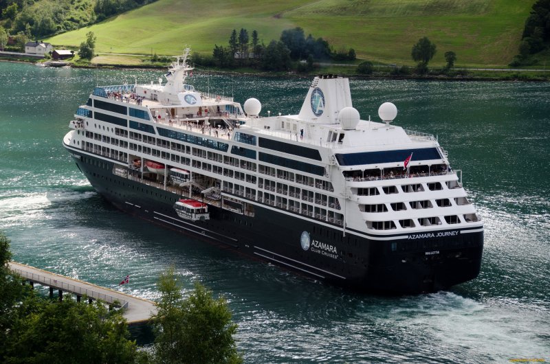Azamara Cruises корабли