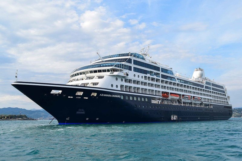 Корабль Azamara