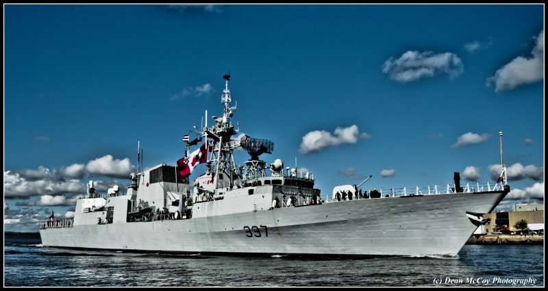 Фрегат FFH 337 Fredericton