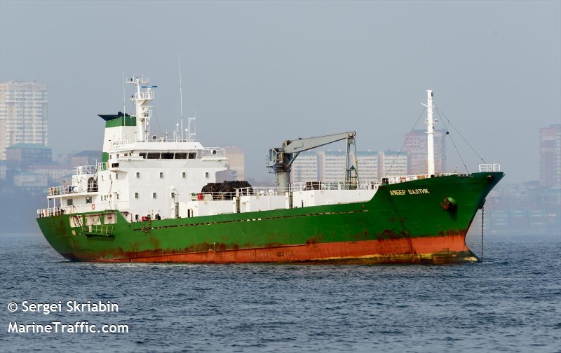 Amber Baltic судно