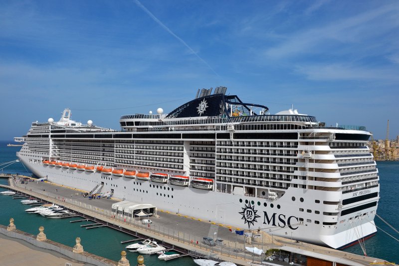 Круизный корабль "MSC splendida"