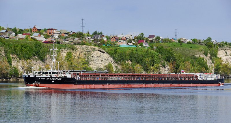 Теплоход Капитан Кадомцев