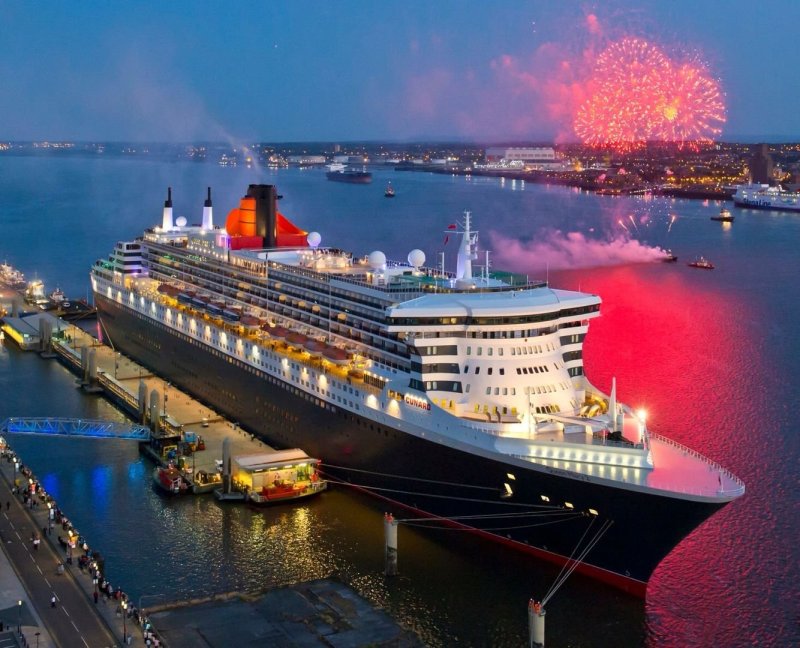 Queen Mary 2 фото