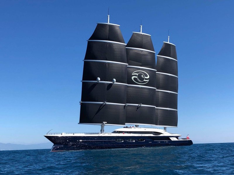 Яхта Oceanco Black Pearl