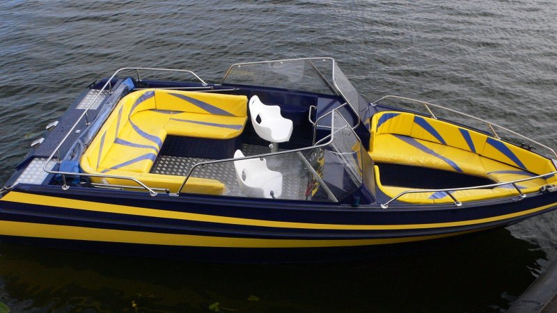 Jet 600 катер